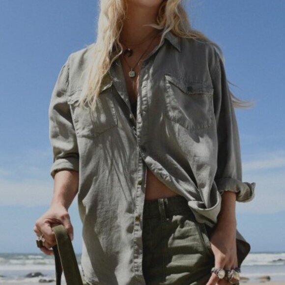 NWOT - One Teaspoon Liberty Denim Button Down Shirt IN ACID WASH - Picture 1 of 5